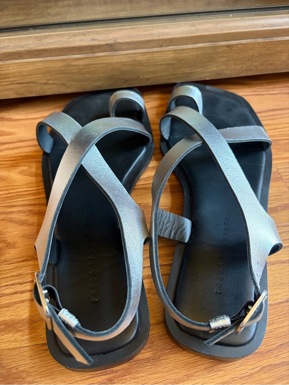 Freda Salvador Paxton Sandals - Picture 8 of 10
